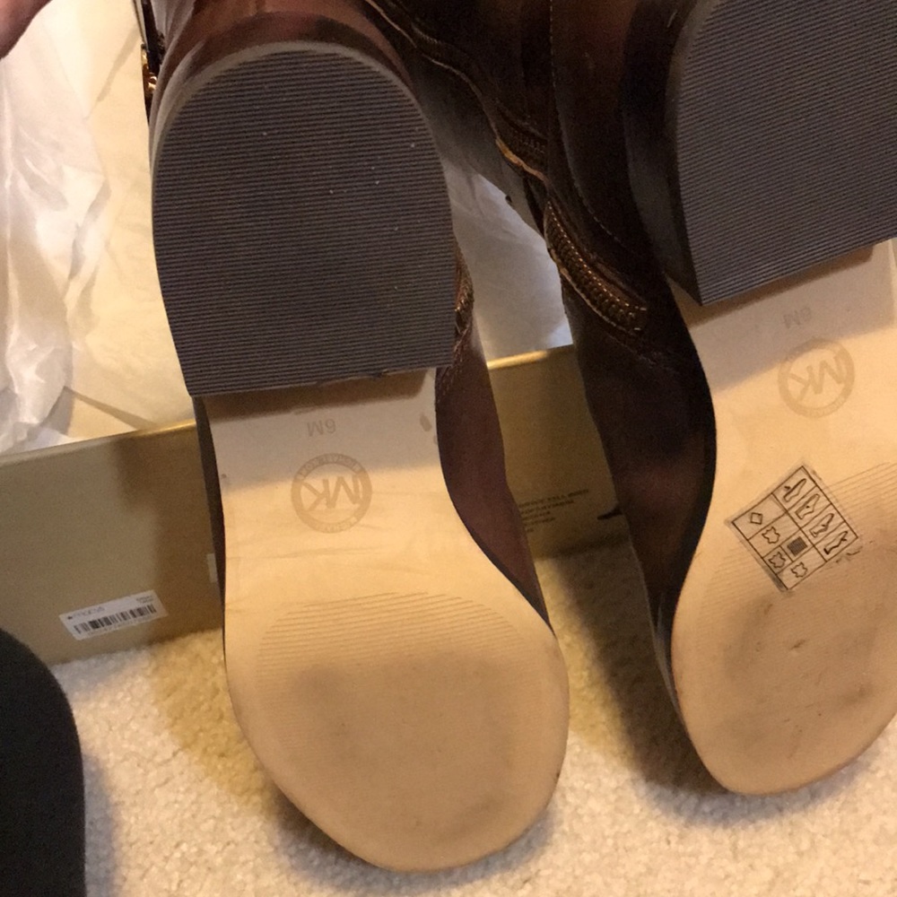 NWT (in box). Michael Kors brown leather boots. Gold hardware. Worn one time. - Picture 4 of 5